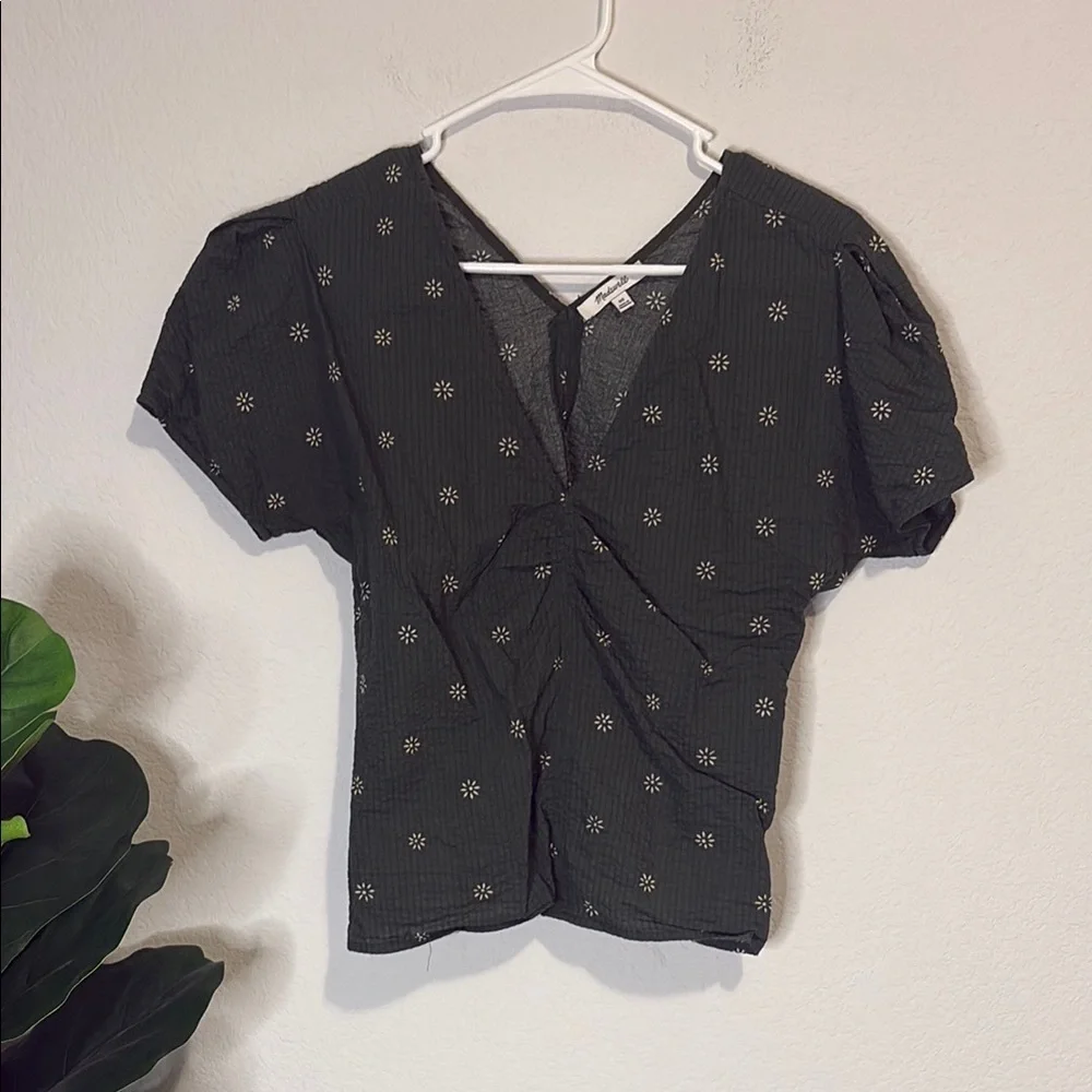 Madewell Dark Green Floral fitted Blouse with puff sleeve